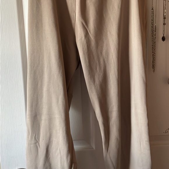 SOLD - Bnwt hollister joggers - Picture 2 of 5